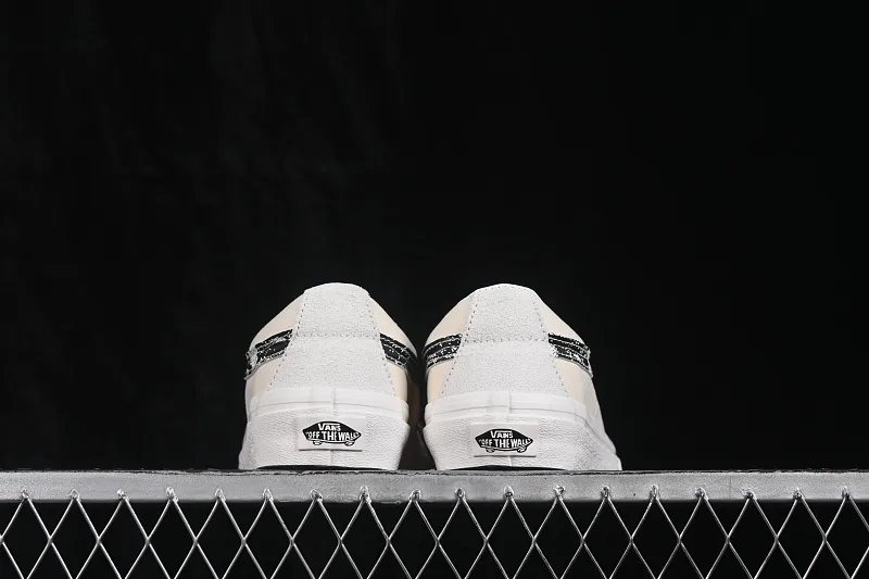 All categories Vans Vans series Vans Low Vans low-top Vans Sk8-Low Reissue S Vans official retro casual low-top skateboard shoes VN0A4UWI1X01